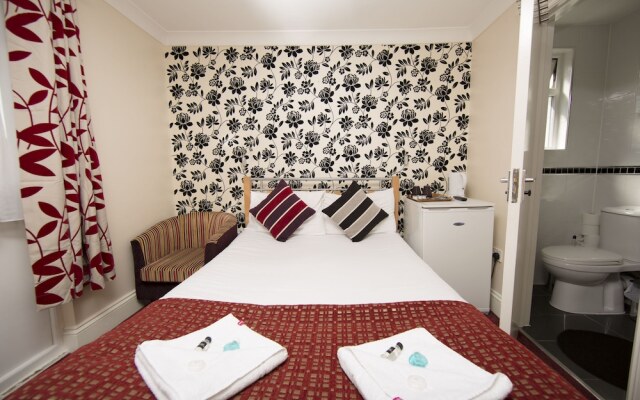 Royal Guest House by Saba