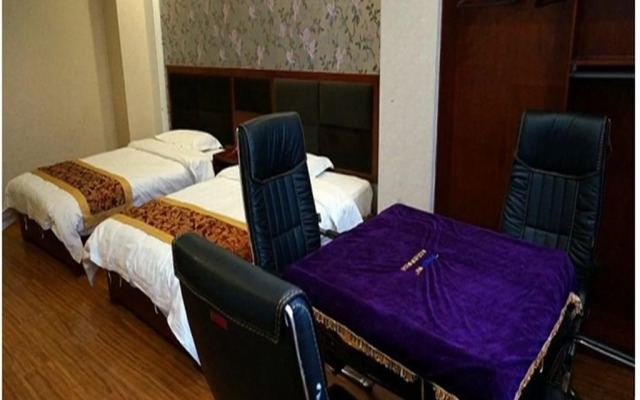 Zhongxiang Tianyue Business Hotel