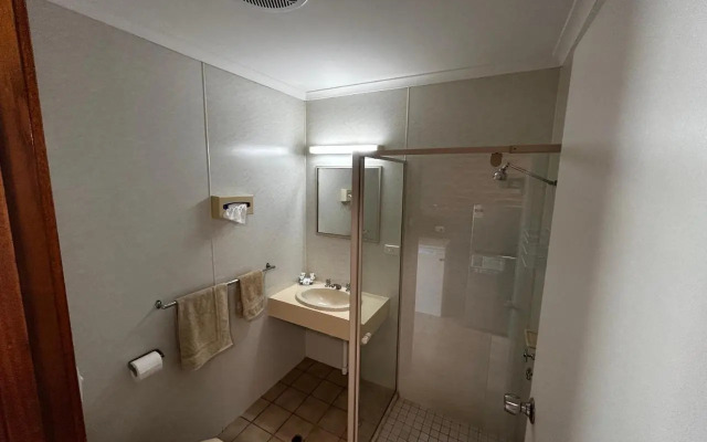 Balranald Colony Inn Motel