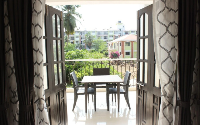 OYO 9364 Home Modern 2 BHK Pool View Candolim