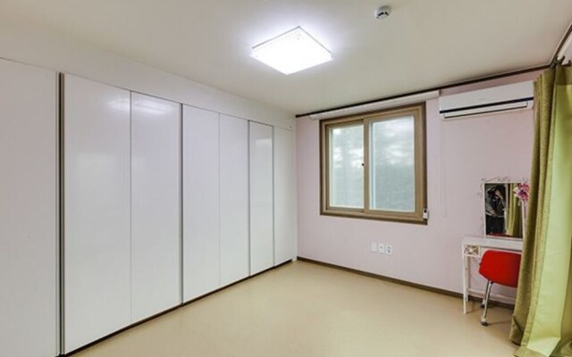 Gangneung Gyeongpo Cabin Pension