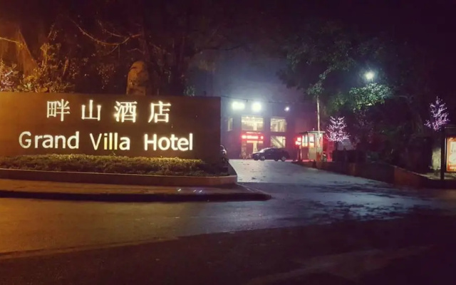 Grand Villa Hotel