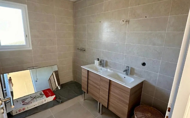 Villa L'esquirrol Vineyard Escape