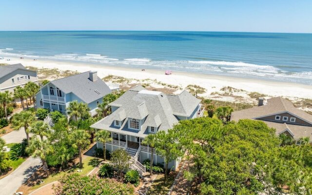 Lavish Two-story Oceanfront Home w/ Huge Deck, Wifi, & Incredible Views