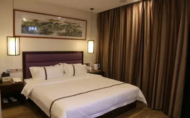 Orange Hotel