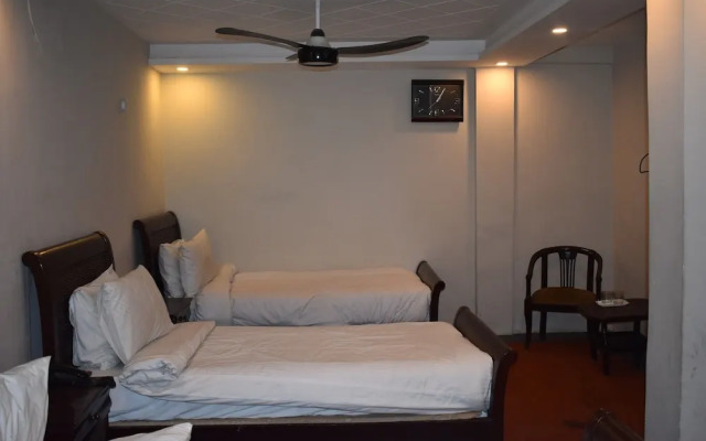 Hotel Burj Al-Hateem