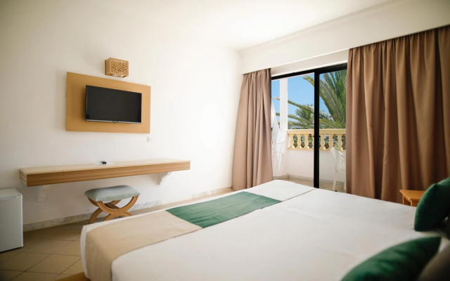 Blumar Resort & SPA