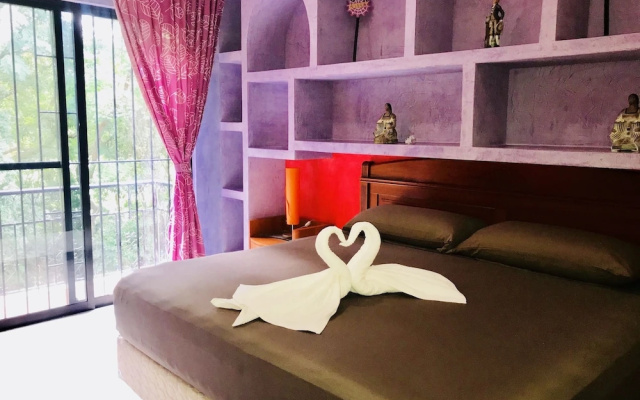 Room in B&B - Sunrise Double Room in Stunning Villa Playacar Ii