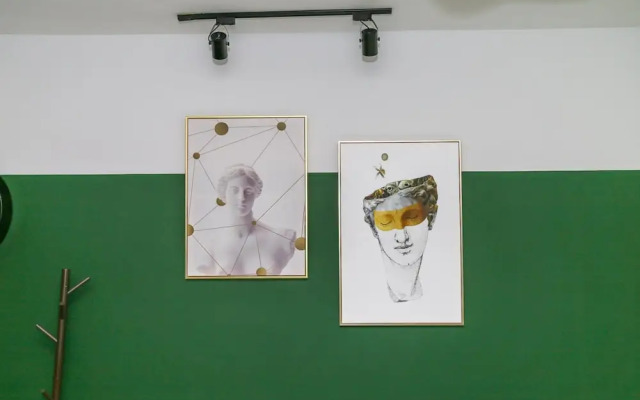 Locals Boutique Apartment Huafa Plaza 29