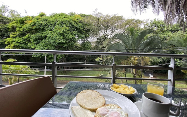 Hotel La Esperanza Ciudad Jardin