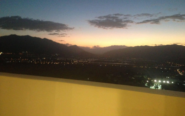 Beach Front Apartments Nha Trang