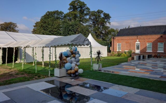 SK Baylis house hotel