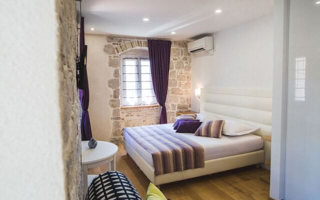 Sir George Luxury Suites