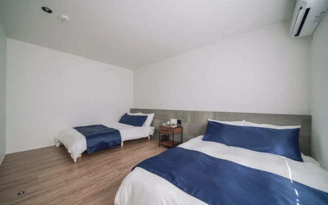 Urban Villa Resort YAE