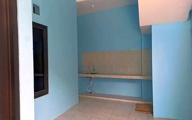 OYO Life 3183 Kost Putri Biru Sigura-gura