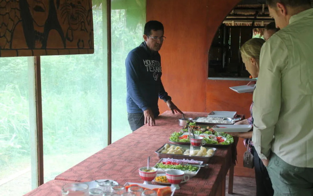 Tropical Adventures & Expeditions