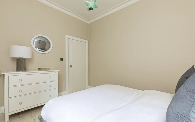 Stylish 3-bed Flat Near Mayfair and Edgware Road