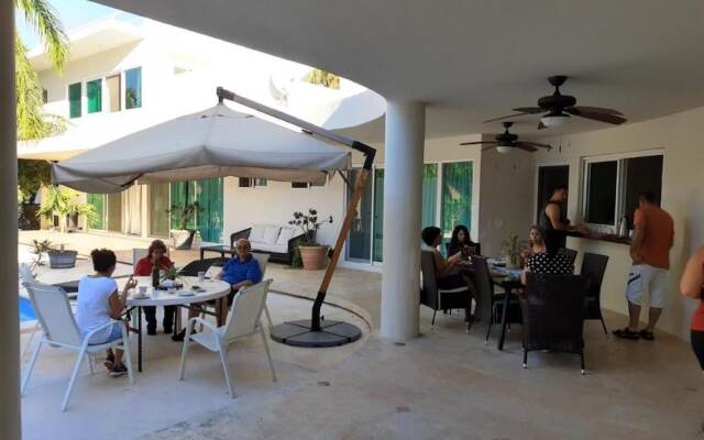 Villa Airport Prestige