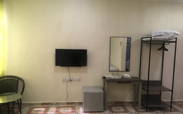HIG Beach Motel