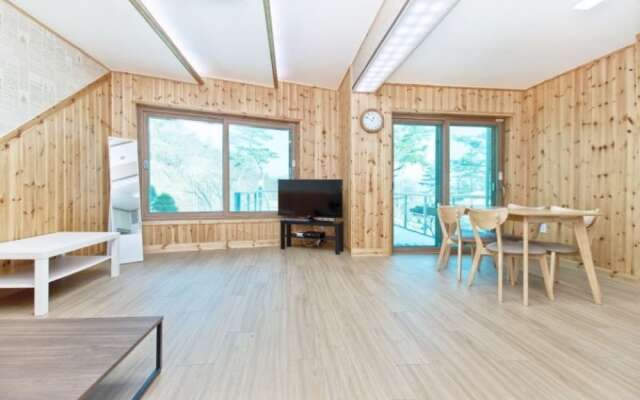 Eunseok Healing Maeul Pensionn