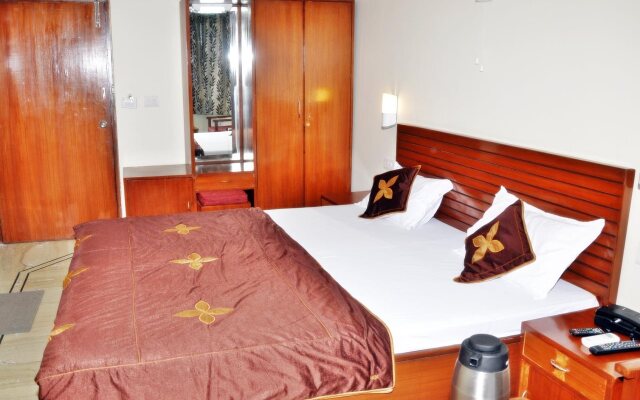 OYO 78478 Hotel Siddhi Vinayak