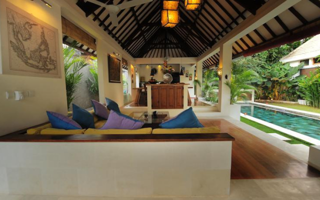 The Lane Villa