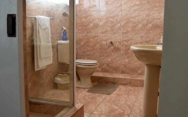 34onLincoln Guesthouse