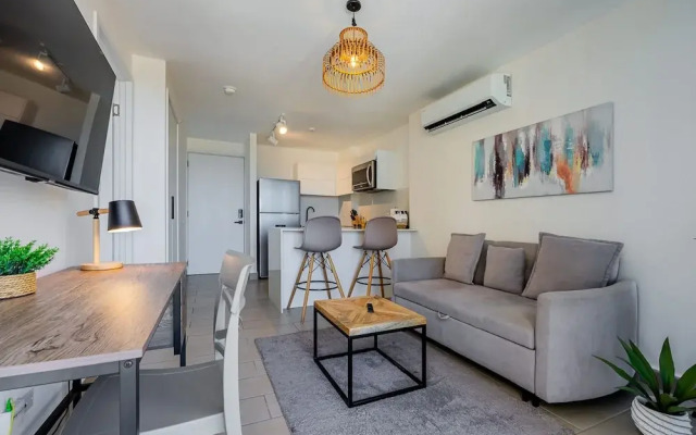w Premium 1BR w Balcony in San Francisco
