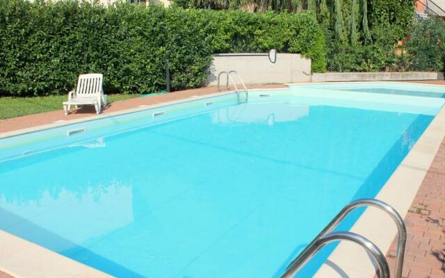 Balletic Holiday Home in Lazise With Swimming Pool