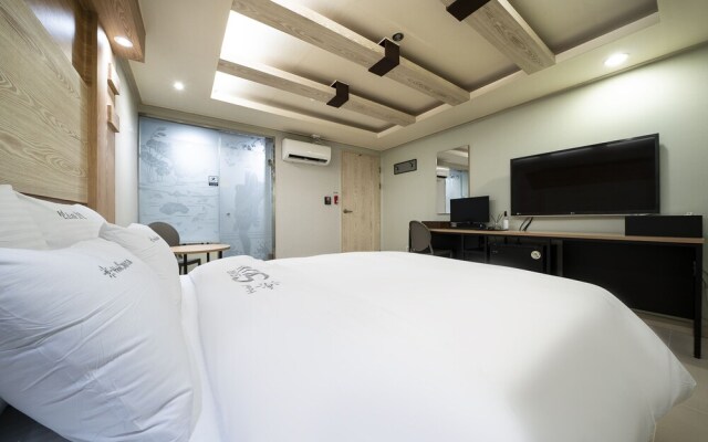 Suwon Haenggungdong Sunstar Motel