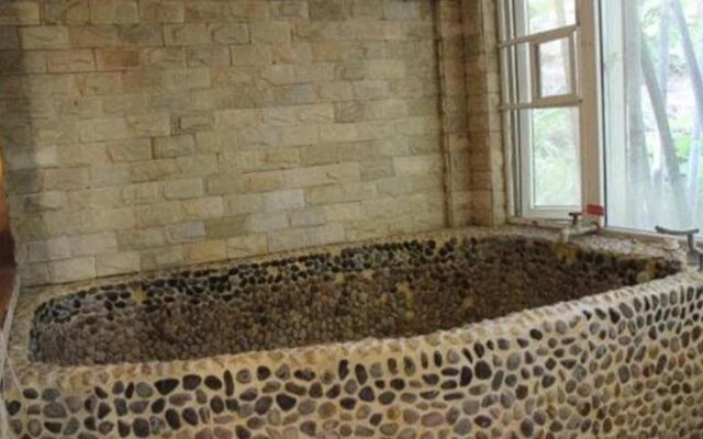 Wanfeng Hotspring Hotel