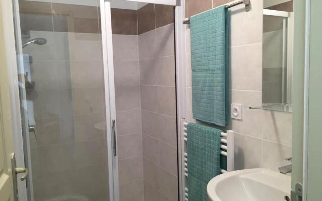 Modern Boulangerie, spacious village house