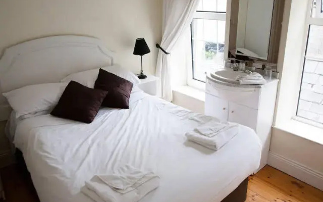 Harleys Guest House