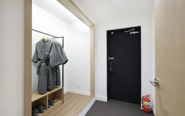 Brown Dot Hotel  Hongseong Naepo