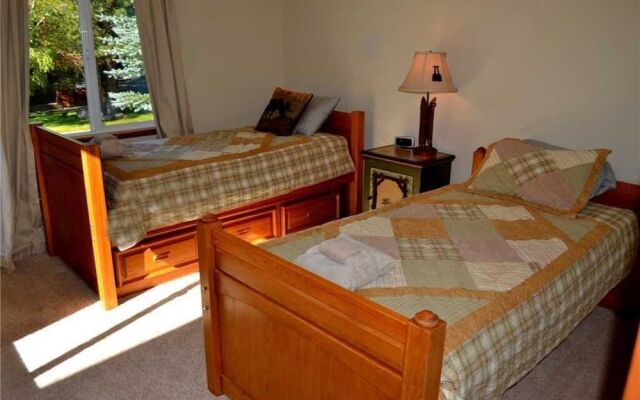 2040 Venice - 3 Br hHome