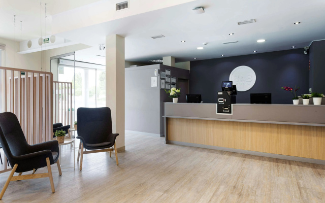 B&B Hotel Girona 2