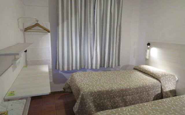 Hostel Almansa