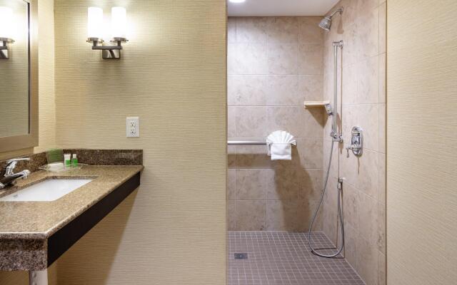 Holiday Inn Wichita East I-35 by IHG