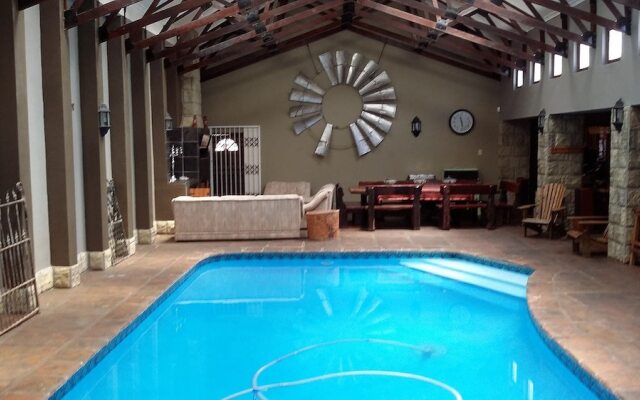 44 MEMORIAL Manor