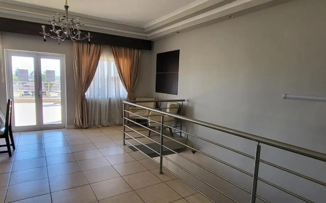 Shalimar Gardens Hotel