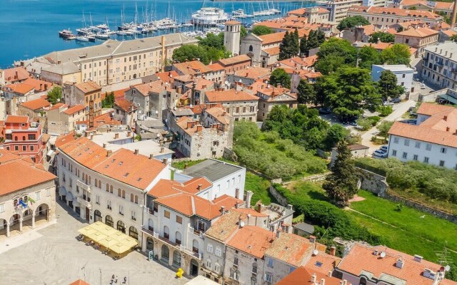Stunning Apartment in Pula With Wifi and 2 Bedrooms