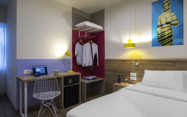 ibis Styles Athens Routes