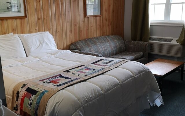 Seaport Inn