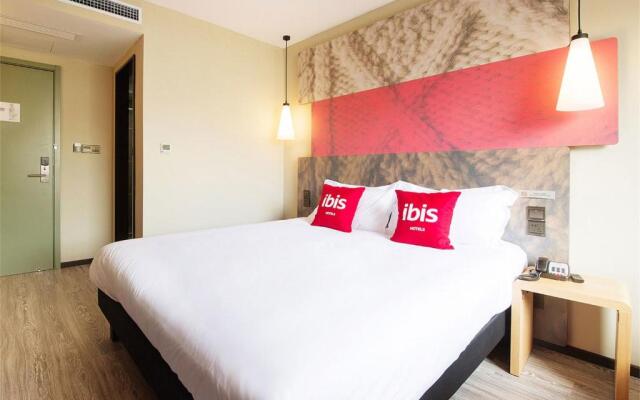 ibis Harbin Central Street Hotel