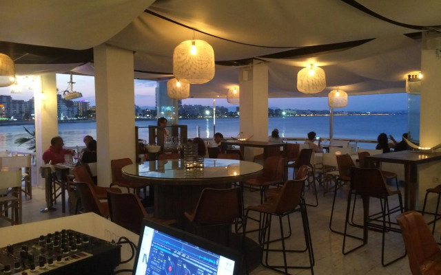 Hotel Muva Beach