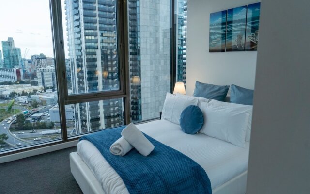 2BD With City Views, Pool, Gym & Tennis Court