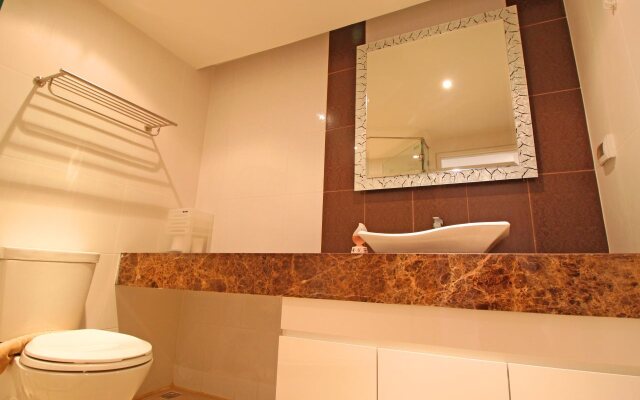 Sunset Boulevard by Pattaya Sunny Rentals