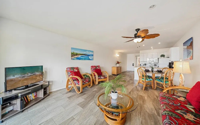 Hale Kamaole 210 in Kihei