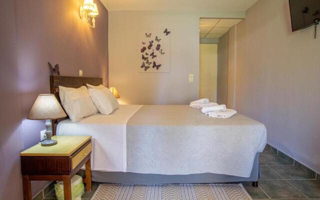 Tellis Holiday Rooms