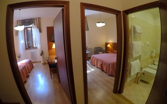 Hotel Ristorante Combolo